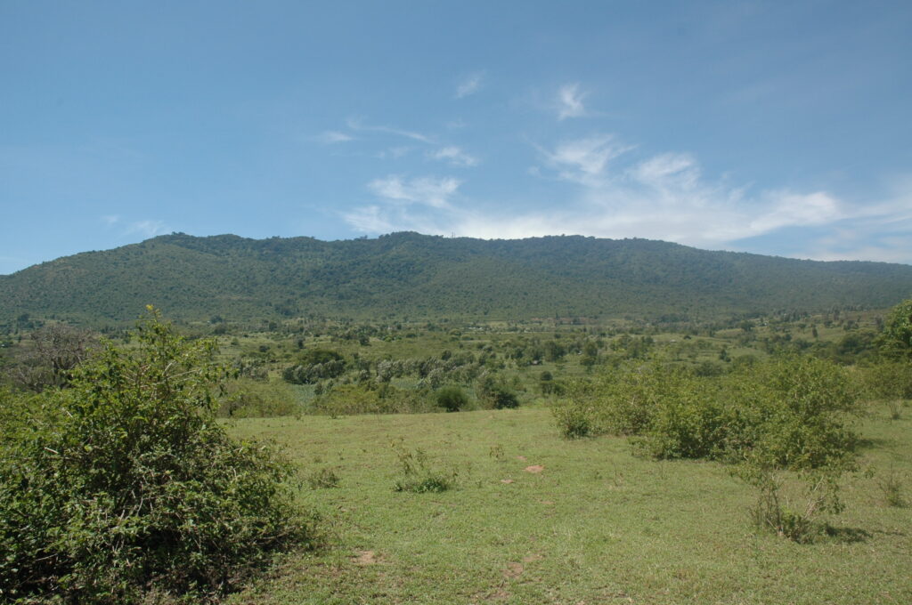 Kilima Mbogo (OL DONYO SABUK) and 14 Falls Hike